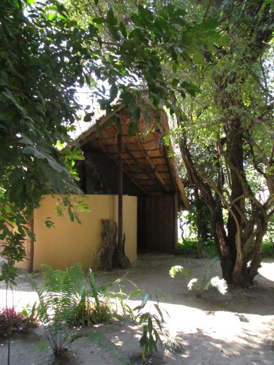Caprivi Houseboat Safari Lodge Катима Мулило Екстериор снимка