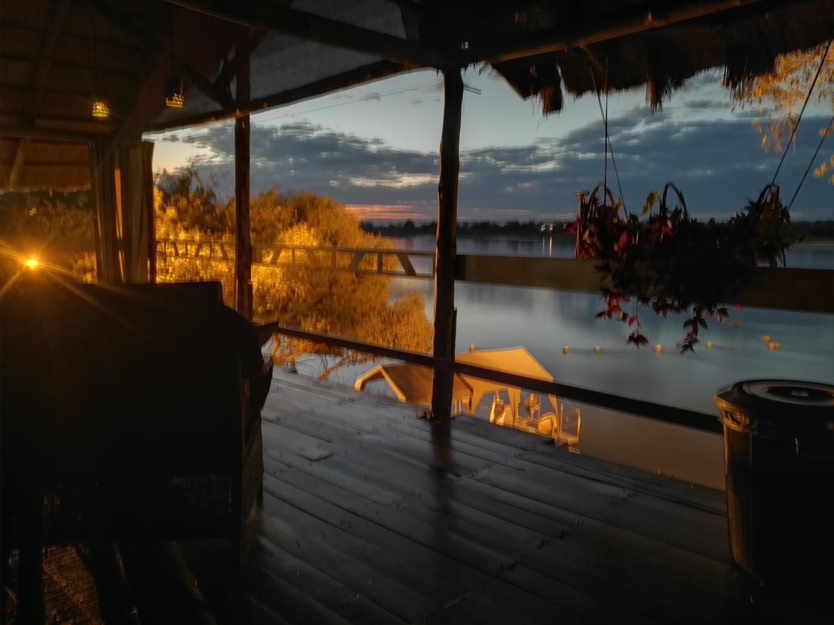 Caprivi Houseboat Safari Lodge Катима Мулило Екстериор снимка